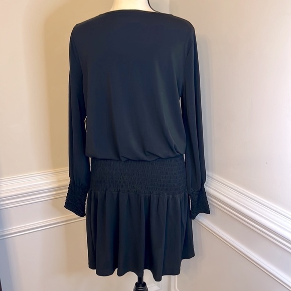 Kensie Long Sleeved Smocked Black Dress Size Medium NWT - Picture 4 of 16